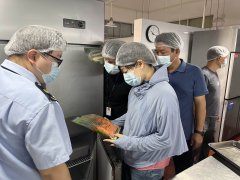 抓实全链监管 建牢校园食物平安防地